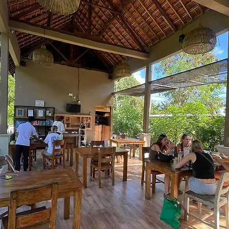 Pedidi Penida Hostel